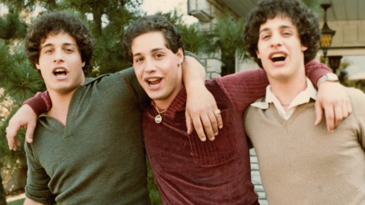 Watch three identical online strangers online free reddit